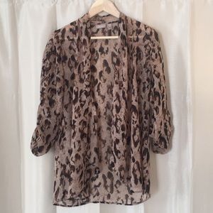 Leopard print fly away, like new. Brand- Chico’s